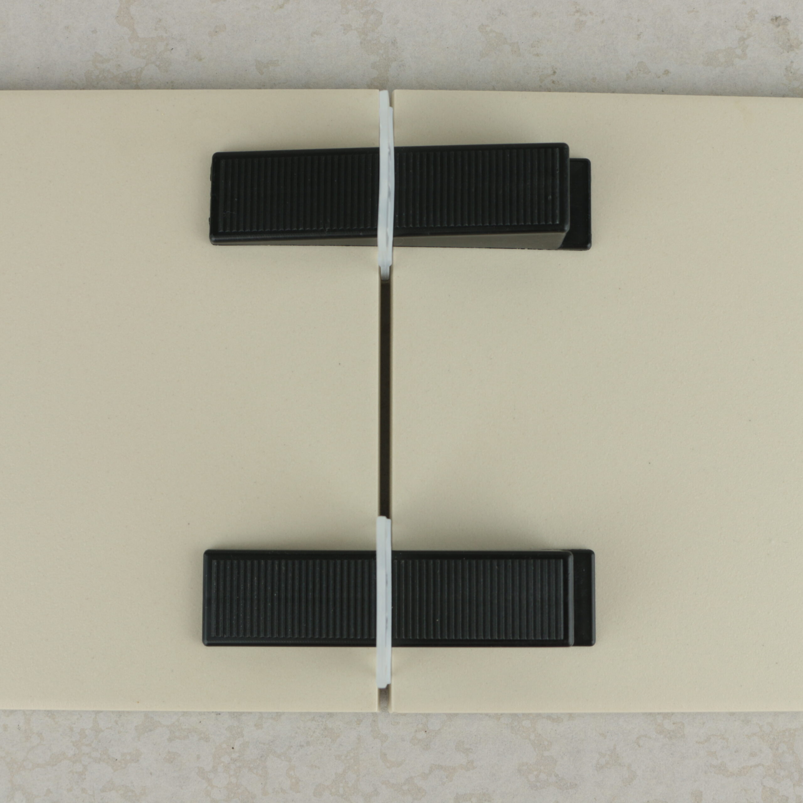 Beava Maxi Level Wedges in use with 2mm Spacers top down view